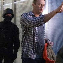 Russian Opposition Leader Navalny Freed as Police Search his Office