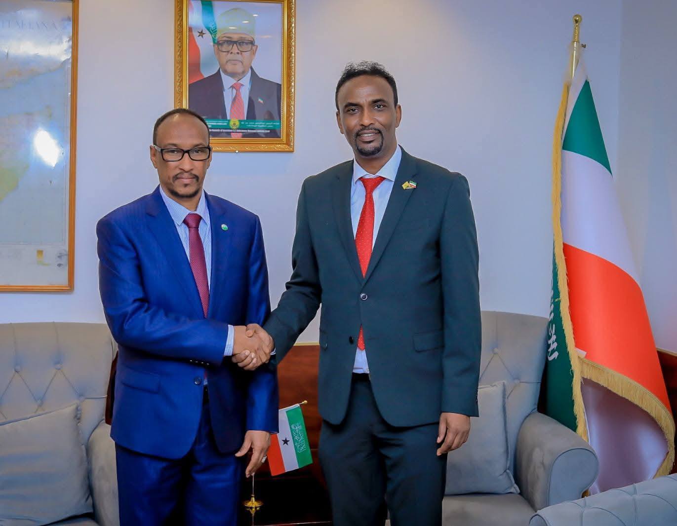 Wasiirka Arrimaha Dibedda Somaliland oo Qaabilay Wasiirka Ganacsiga iyo ...