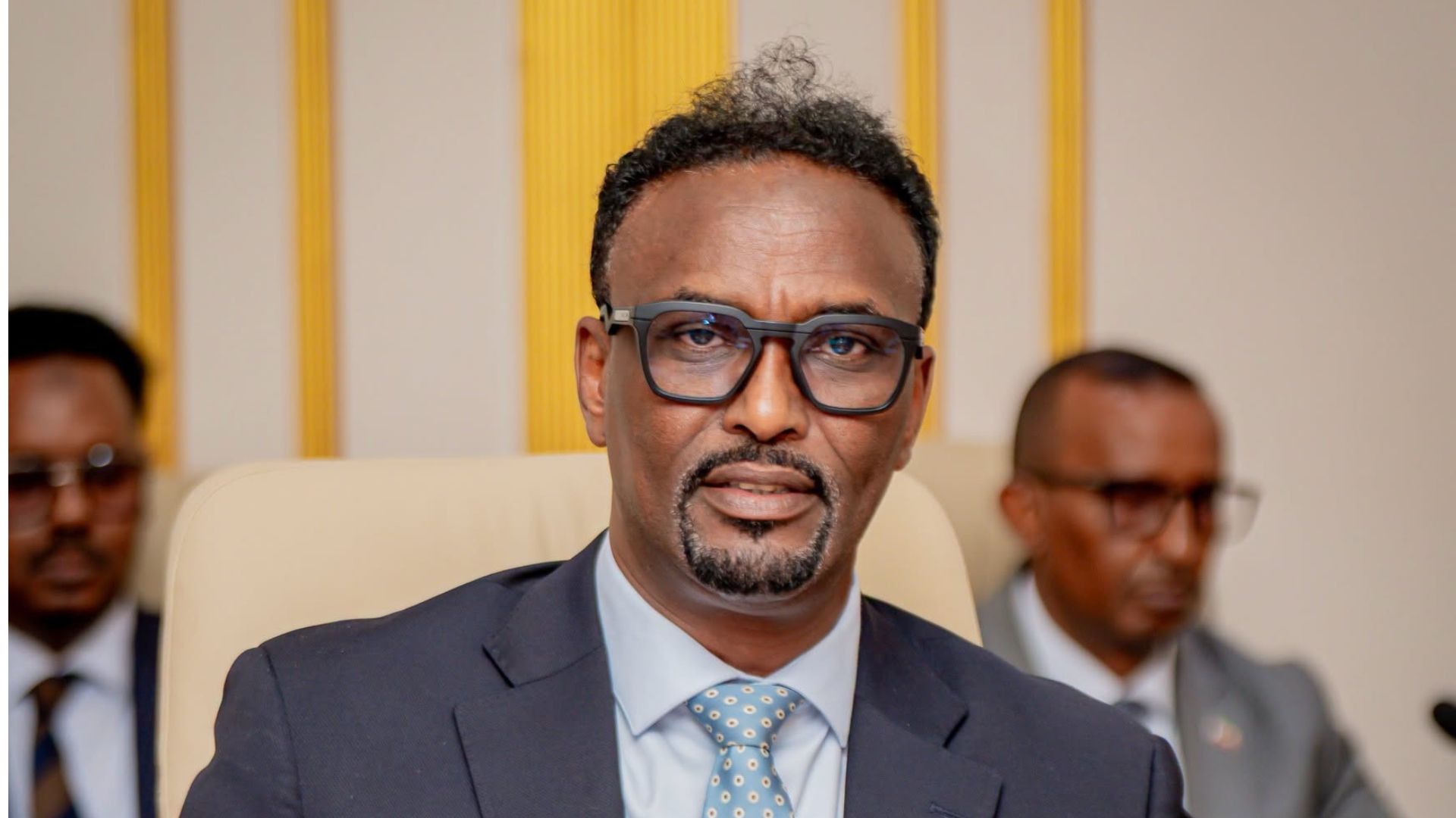 Wasiirka Arrimaha Dibedda iyo Iskaashiga Caalamiga ee Jamhuuriyadda Somaliland, ayaa Golaha ayaa shaaciyey warbixin ku saabsan habsami-u-socodka Siyaasadda Arrimaha Dibedda Qaranka JSL