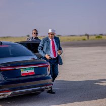 DEG DEG: Madaxweyne Cirro Oo U Safray Imaaraadka Carabta – Safar Shakhsi Ah