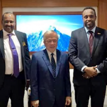 Baanka Dhexe ee Somailand iyo Hay'adda Africa Nenda oo kala Saxeexday Heshiiska Cusub