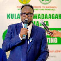 DEG DEG: Wasiirka Tamarta Somaliland Oo Bogaadiyay Shirkadaha Hoos u Dhigay Qiimaha Laydhka