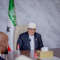 Madaxweyne Cirro: 