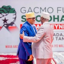 Maamulka degmada qulu-jeed oo warbaahinta hadhwanaag u waramey ayaa ka Hadley arimo badan oodantajsl DAAWO