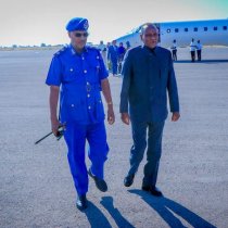 Taliyaha ciidamada Booliska Jabuuti oo soo gaaray Magaalada Hargeysa