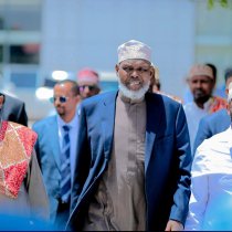 Suldaan Sahal Iidle Oo Baaq Nabadeed U Diray Beelaha Ay Colaadu Ku Dhexmartay Bariga iyo Galbeedka Somaliland