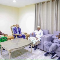 DEG DEG: Xasan Cali Khayre Oo Muqdisho Kula Kulmay Islaan Ciise – Kulamo Siyaasadeed Oo Socda