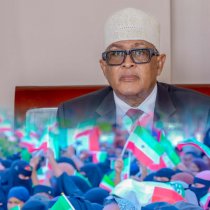 "Madaxweyne Soo Dadaji Ictiraafka Wadamada Kale Codowgu Ha Ka Naxaane " Suldaan Sabayste DAAWO