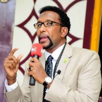 Maareeyaha Dekedaha Somaliland Iyo Wasiirka Ganacsiga Oo Berbera Ku Yeeshay Kulan Lagu Xoojinayo Iskaashiga Ganacsiga
