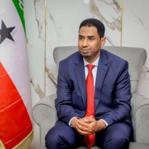 Wasiir Cabdalle Sandheere oo ka hadlay qaabkii loo qaabilay Safiirka Somaliland ee Israa'iil