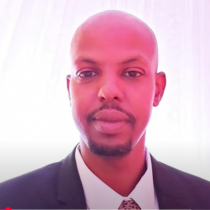 "Madaxtooyadu noqon mayso meel aragtida lala gabado" Agaasime Muniir Axmed Cigaal DAAWO