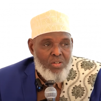 " 5 kun oo qof haday soo qoraan ha naga tagin waa in uu Aqbalaa Maayir Mooge" Suldaan yuusuf Xiiray DAAWO