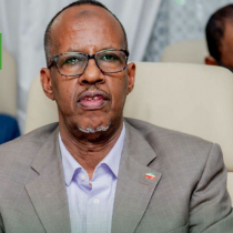 Wasiirka Maalgashiga Iyo Horumarinta Warshadaha Oo Baaq Nabadeed U Diray Beelaha Ku Dagaallamay Dhabar-dalool