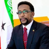 Wasiirka Cusub Barkhad Batuun: 
