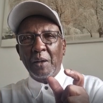 Sheeko Dhex Martay Trump, Askariggii Tegay, Xasan Sheekh Iyo Ismaaciil Cumar Geelle ( Abdi-Shotaly).