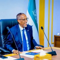Madaxweyne Hore Muuse Biixi oo Ka Jawaabay Hadallo Siyaasadeed oo Laga Soo Jeediyey Madaxweynaha JSL