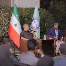 Guddoomiyaha WADDANI oo Dhalinyarada Kala Hadlay Siyaasadda, Hoggaaminta iyo Mustaqbalka Dalka
