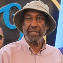 " Soomaaliyay Xasan Sheekh dalka halaga difaaco" Xildhibaanada Soomaaliya DAAWO