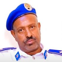"Abtiyaashay inay i Taageersan yihiin anigaa la i waydiinayaa... Madaxweyneheenii hore Muuse Biixi waa odaygii xisbigan, Waxna nagama xuma" Gud. Maxamed Kaahin. DAAWO