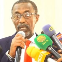 DAAWO: Wasiirka Hawlaha Guud oo Golaha Deegaanka Burco Digniintii u Dambaysay Siiyay