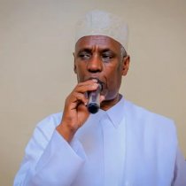 Maantay Iigu Daran Tahay Ee Halkaan U Ciirsadaa ( Abdi-Shotaly)?