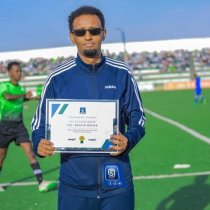 Xildhibaan Ka Tirsan Golaha Wakiilada Oo Mudaneyaasha Golahaas ku Xidhiidhiyey Inay Wakhti Badan Ku Lumiyaan Qayilaada