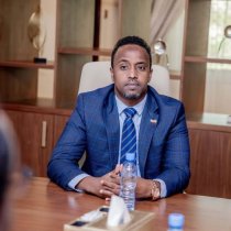 Guddoomiyaha Baanka Dhexe oo Soo Dhaweeyay Xeerka H.R.7993: 