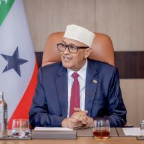 Madaxweyne Cirro: 