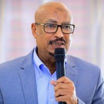 Dr. Maxamed Warsame Ducaale Ayaa Loo Doortay Guddoomiyaha Cusub Ee Urur Siyaasadeedka Shacabka Somaliland.