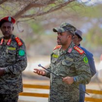 Taliyaha Ciidanka Qaranka JSL oo kormeer ku maray Awdal iyo Selel, dardargeliyeyna nabadaynta beelaha