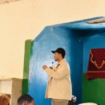 Wasiirka Madaxtooyada Somaliland oo Dharka Ciidda Gudoonsiiyay Carruurta Xarunta Dhaqan-celinta Maxamed Mooge