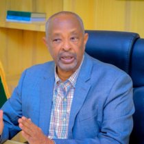 Wasiirka Arimaha Gudaha Somaliland Oo Mamnuucay ka Ganacsiga Biraha Isrkaraabka