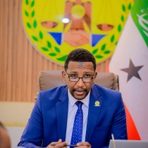 Wasiirka Warfaafinta Somaliland oo Shir Toddobaadle ah La Yeeshay Masuuliyiinta Wasaaradda