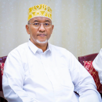 Guddoomiyaha WADDANI Xirsi Cali Xaaji Xasan oo Kulan la Yeeshay Xisbiyahannada iyo Aqoonyahanka Koodbuur iyo Gacmo-Dheere