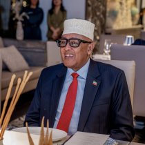 Madaxweyne Ku-xigeenka JSL oo Shacabka Hargeysa Kala Qayb-galay Salaadda Roob-Doonta