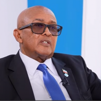 "Xasan Sheekh,Somaliland dhaqaalaha ayuu kala dagaalamaya Somalida kalena..." Boqor Buurmadow DAAWO