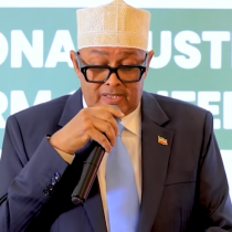 Maxaabiista laascaanood waxaanu ku soo Daynaynaa nabad ama...'' Wasiirka Gaashaandhiga JSL DAAWO