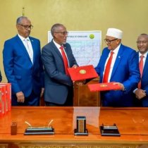 Mareykanka oo lagula taliyey in uu ka faa'idaysto Somaliland, haddii kale Ruushku..DAAWO