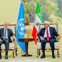 Guddoomiyaha Maxkamadda Sare ee Somaliland oo xafiiskiisa maanta ku qaabilay Wakiilka Turkiga u qaabilsan Somaliland.