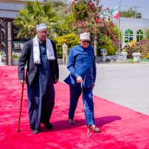 Madaxweynaha JSL oo Farxada Ciida la qaadanaya Shacabka reer Hargeisa. SAWIRO