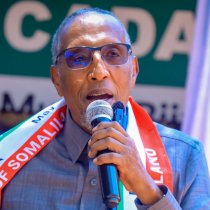 Askariggii Oo Weli Shalay Ku Riyoonaaya ( Abdi Shotaly).