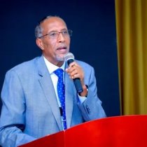 Prof Samatar Oo Wax Lagu Faano Ku Tilmaamay Barmaamijka Tabliiqa Siyaasadda Ee Xukuumaddu Ka Sastay