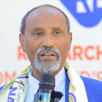 Deegaanka Sheed-dheer: Dad ku sumoobay biyo mas cabay oo ay shaah ku karsadeen. DAAWO