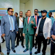 Madaxweyne Doorashada Dambena Wayku Dooranayaan Reer Awdal "Gudmoiye Ali Xamud"