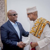 Wasiir Iska Casilay Xukuumada Muuse Biixi Iyo Sababta Keentay