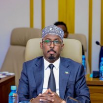 Gudomiyaha Baanka Dhexe Cali Baqdaadi Oo Fooqyo Waa Weyn Ka Dhisanaya Magaalada Hargeysa+Sawiro
