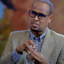 Suldaan Cismaan Aw Ismaaciil Xaaji Xirsi oo qaab Cajiib ah loogu Caleemo Saaray Magaalada Burco DAAWO