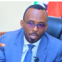 Madaxwayne Raga Dhiisha "Gudomiyihii Ururk Naafada Oo Toos Ula Hadlay Madaxwayne Ciro DAAWO