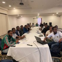 Guddoomiyaha Waxbarashada Maroodi-Jeex oo Furay Tababar Macallimiinta loo Qabtay