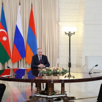 Armenian and Azerbaijani Leaders Spar in Front of Putin